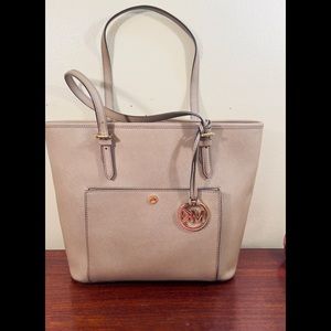 Michael Kors Womens Voyager Oat Leather Tote Handbag Purse Large